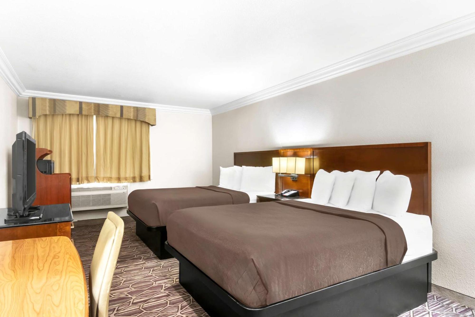 Surestay Plus By Best Western Fort Worth Benbrook Bagian luar foto