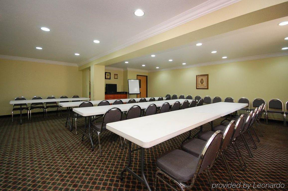 Surestay Plus By Best Western Fort Worth Benbrook Bagian luar foto